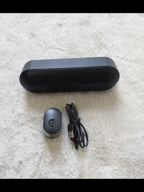 Beats Pill Portable Bluetooth Speaker in Black Model A1680